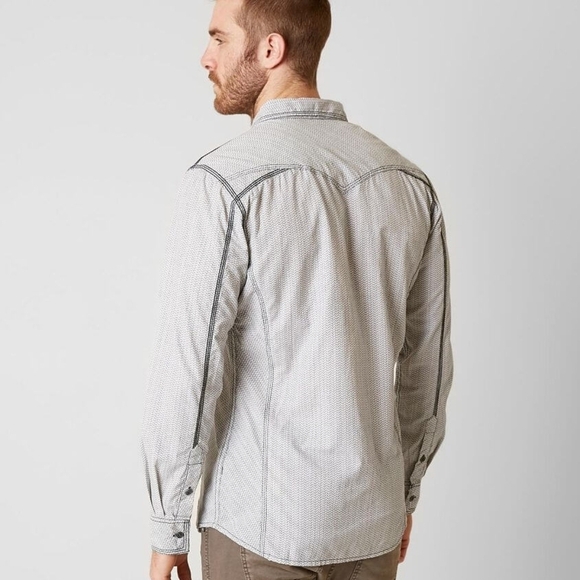 BKE Tailored Fit Haslet Shirt in White & Black NWT, size Medium - Picture 2 of 16